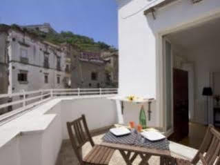 Spaccanapoli Comfort 2* Neapel